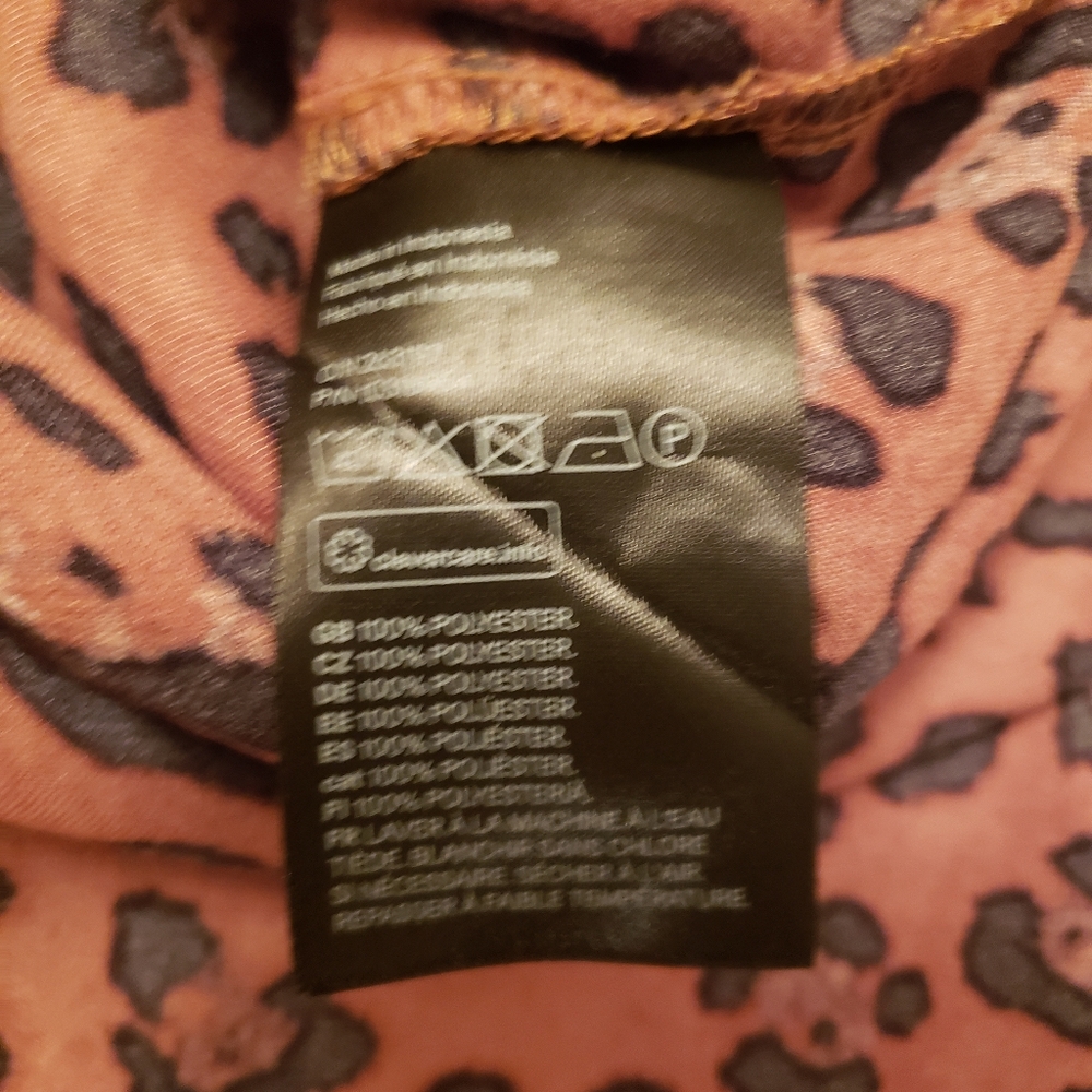 H&M Oversized Leopard Print Button Down Blouse - Picture 5 of 6